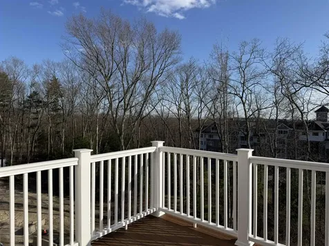 4 Longview Drive Atkinson NH 03811