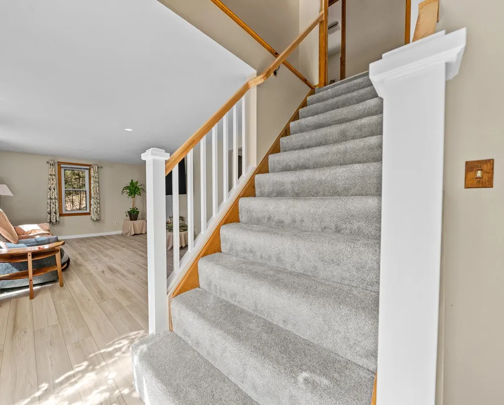 17 Centennial Drive Webster NH 03303
