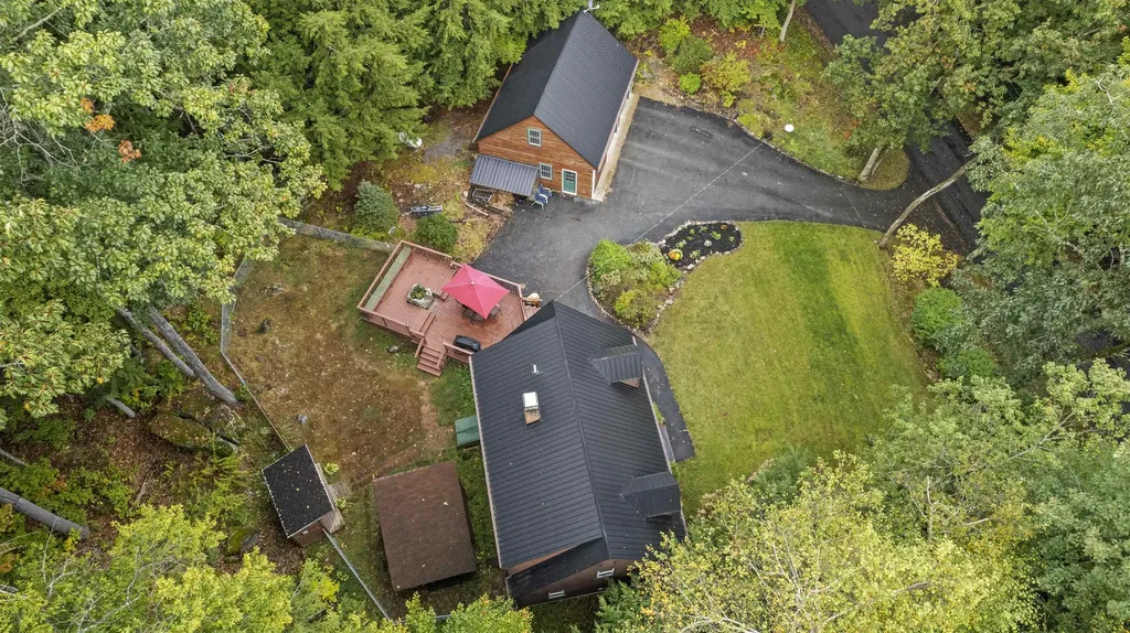 17 Centennial Drive Webster NH 03303