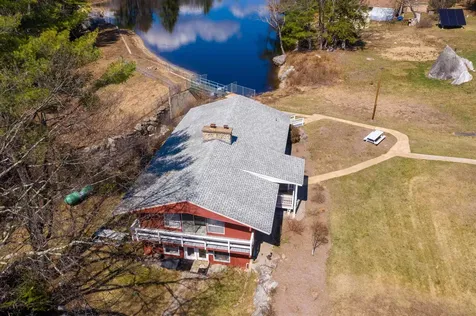 17 Centennial Drive Webster NH 03303