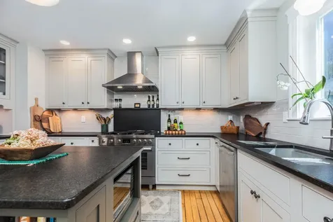 994 South Street Portsmouth NH 03801