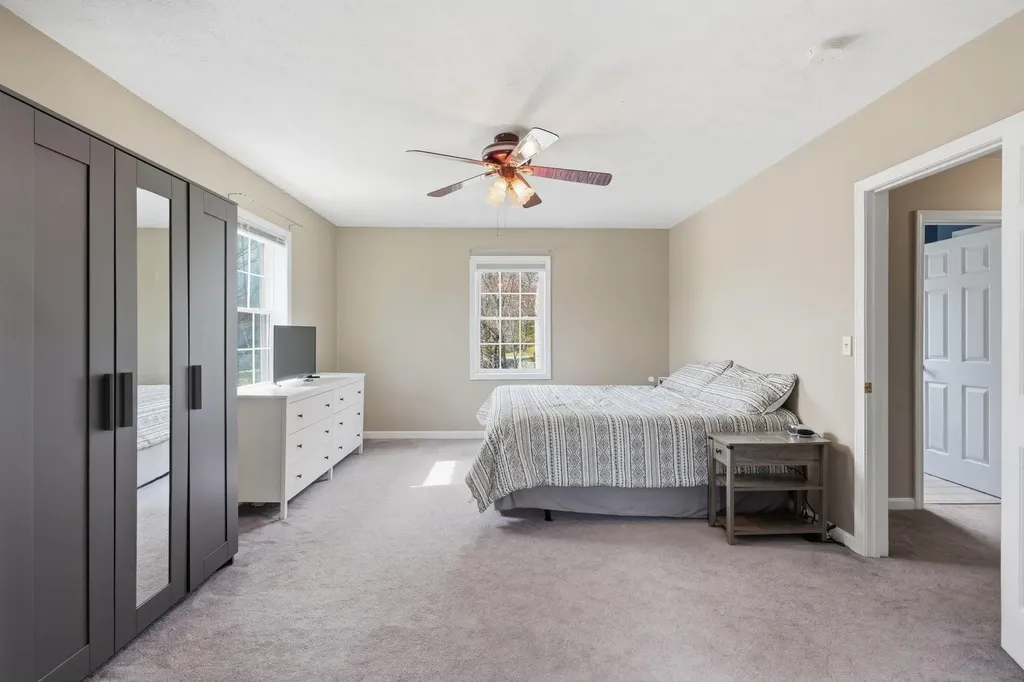 15 Taschereau Boulevard Nashua NH 03062