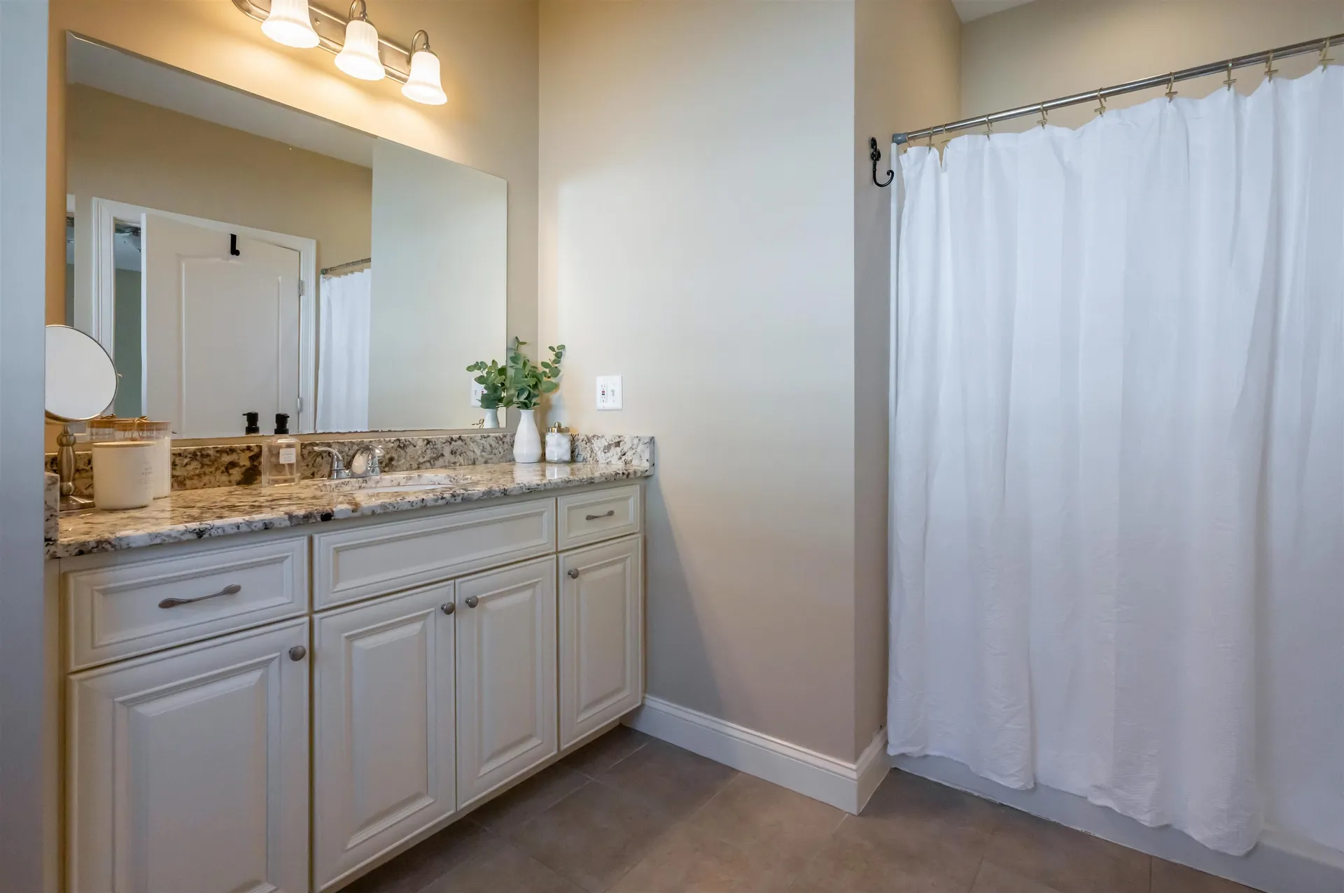 12 Torrey Pines Circle Plaistow NH 03865