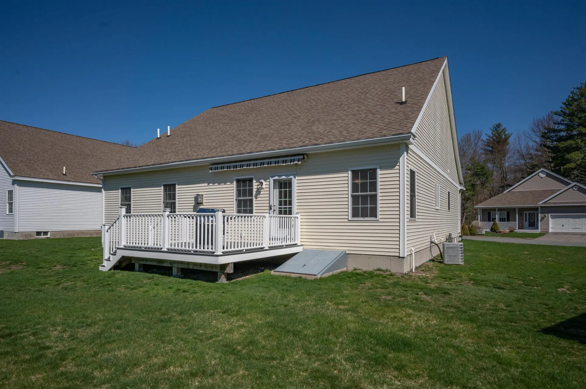12 Torrey Pines Circle Plaistow NH 03865