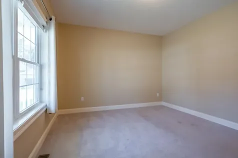 12 Torrey Pines Circle Plaistow NH 03865