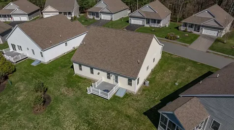 12 Torrey Pines Circle Plaistow NH 03865