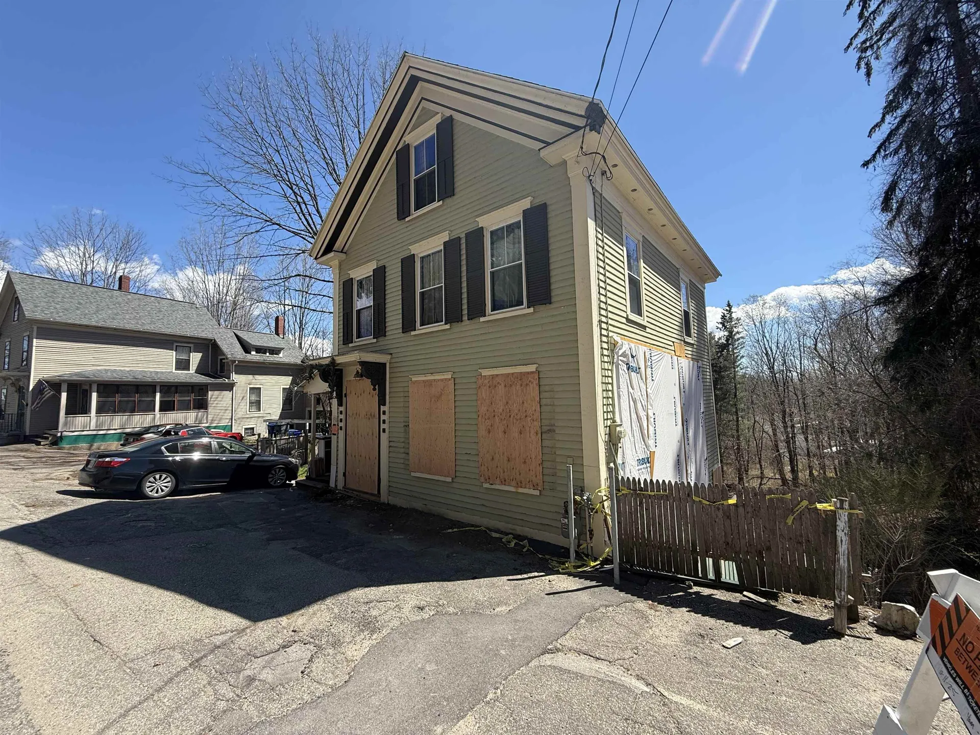 18 W High Street Somersworth NH 03878