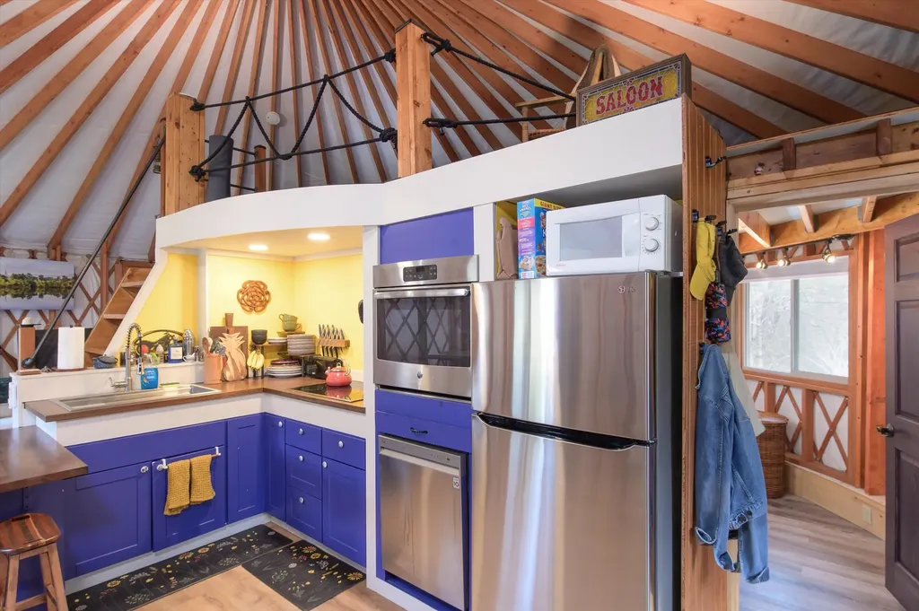 757 Weatherhead Hollow Road Guilford VT 05301