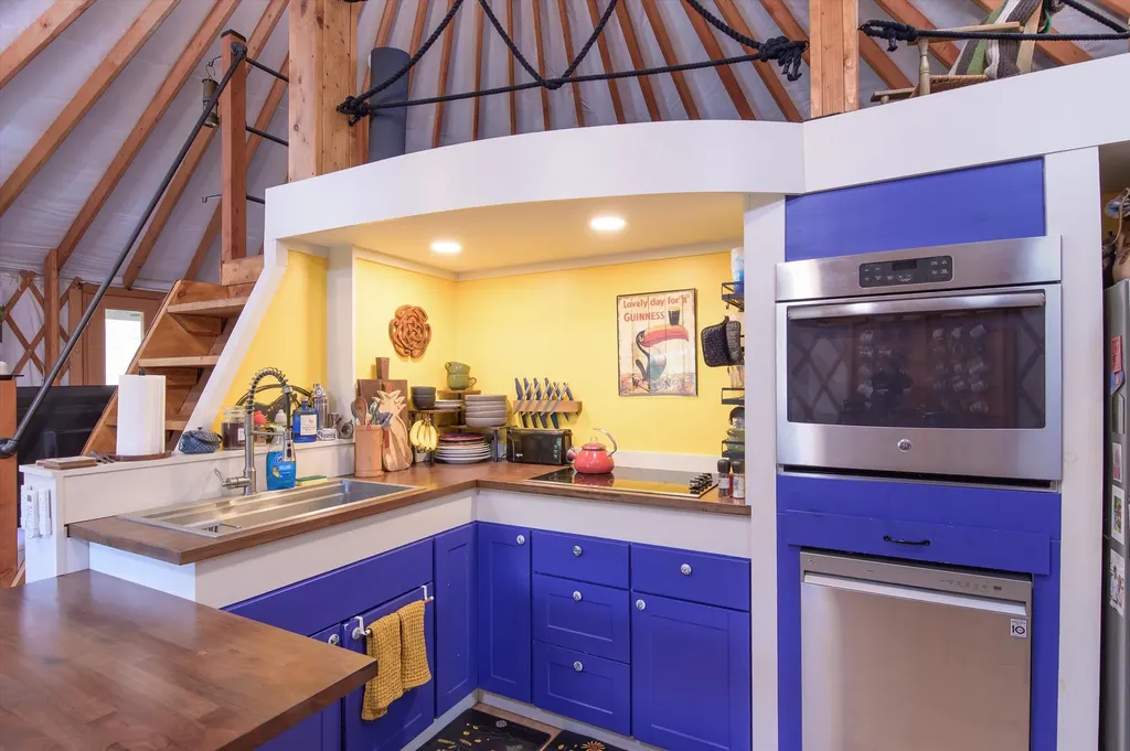 757 Weatherhead Hollow Road Guilford VT 05301