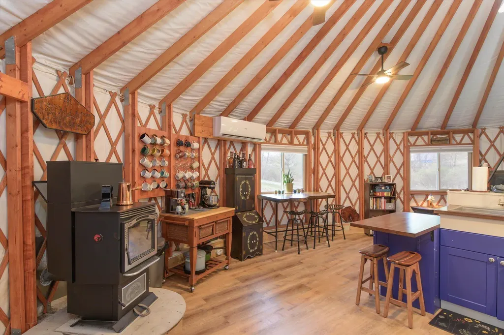757 Weatherhead Hollow Road Guilford VT 05301