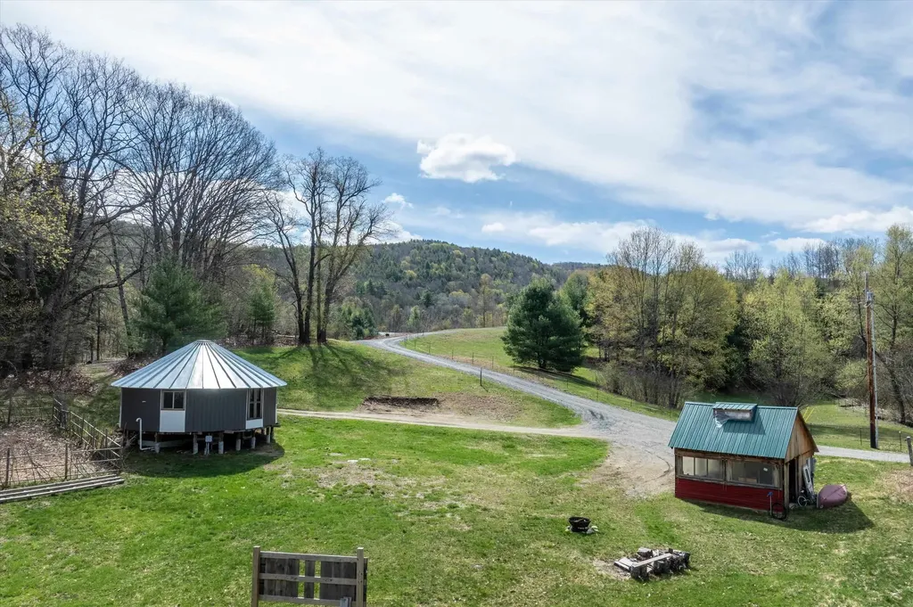 757 Weatherhead Hollow Road Guilford VT 05301