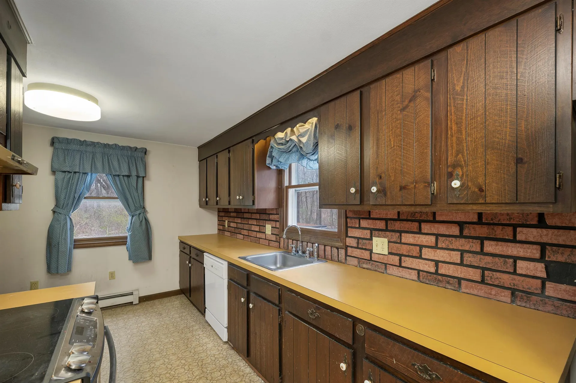 12 Blueberry Road Windham NH 03087