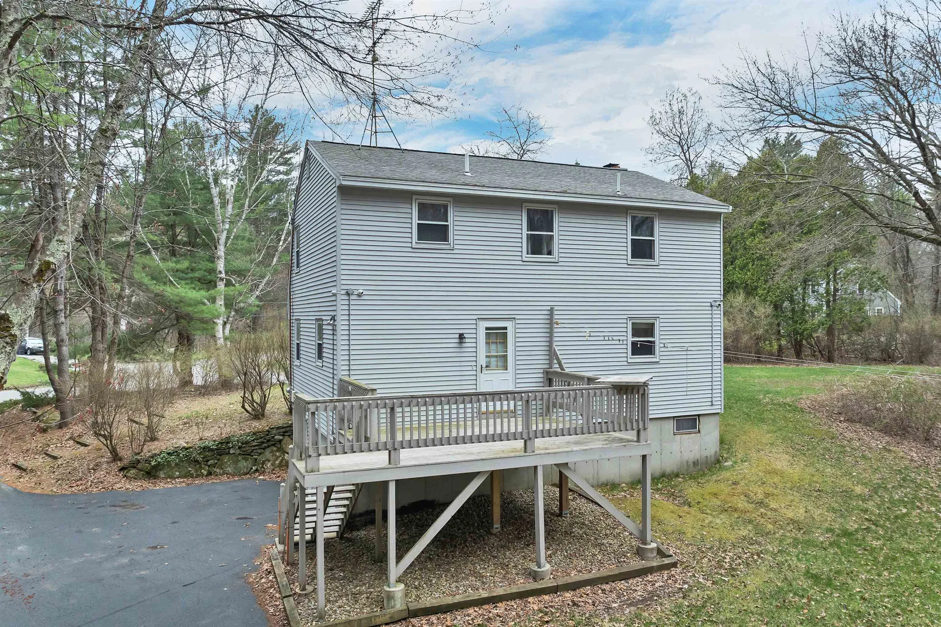12 Blueberry Road Windham NH 03087