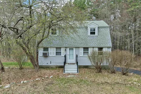 12 Blueberry Road Windham NH 03087