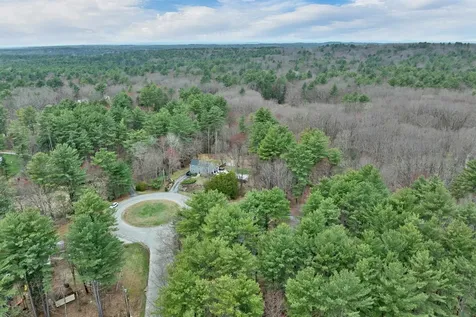 12 Blueberry Road Windham NH 03087