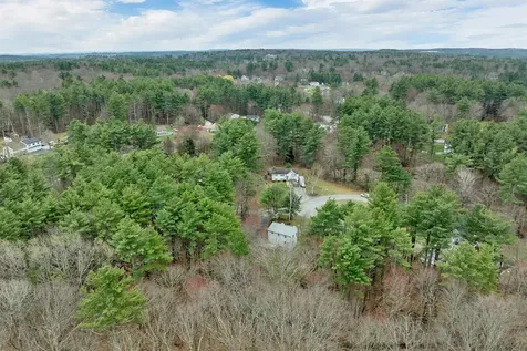 12 Blueberry Road Windham NH 03087