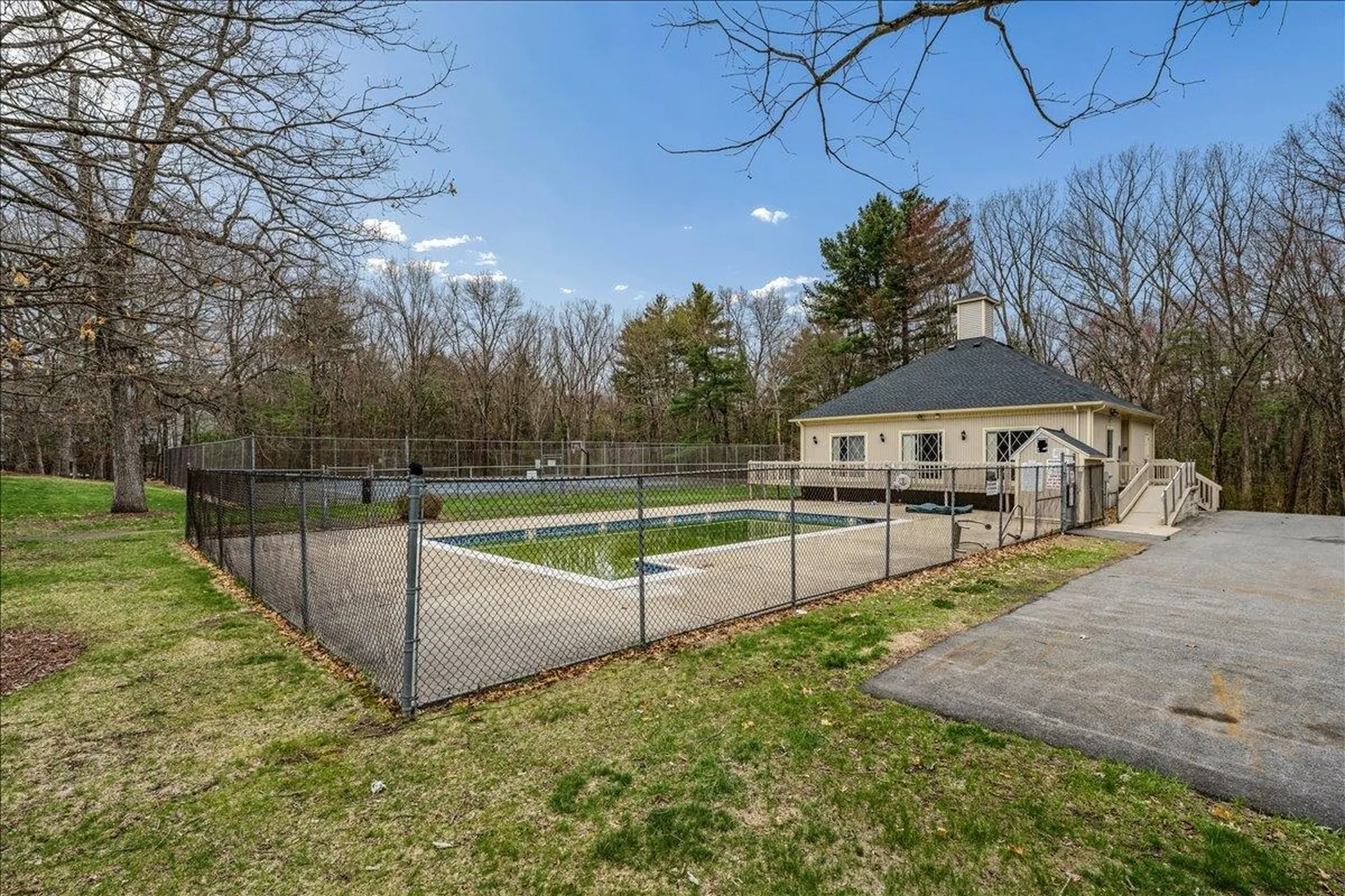 20 Vanden Road Merrimack NH 03054