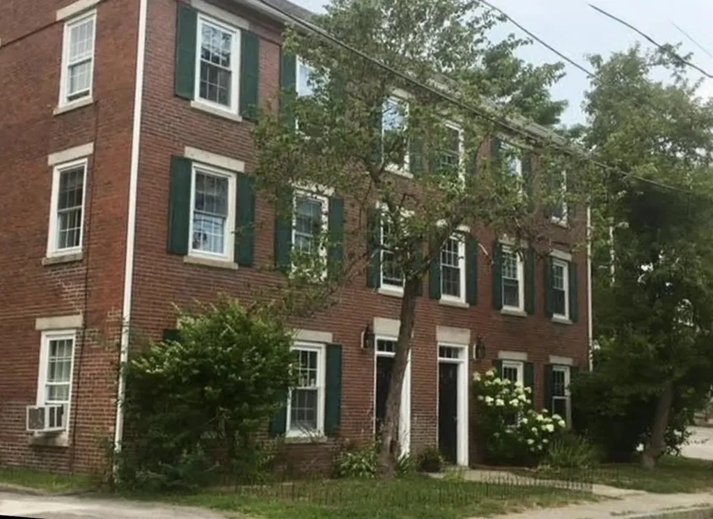413 Second Street Rollinsford NH 03869
