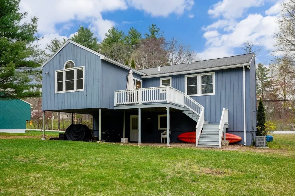 21 W Chamberlain Road Merrimack NH 03054
