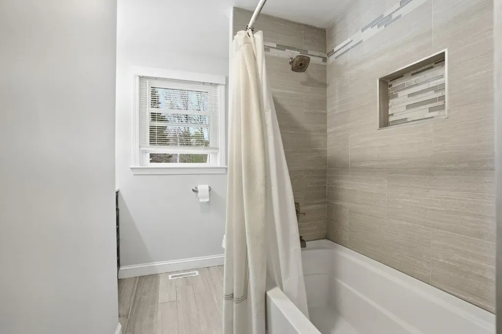 21 W Chamberlain Road Merrimack NH 03054