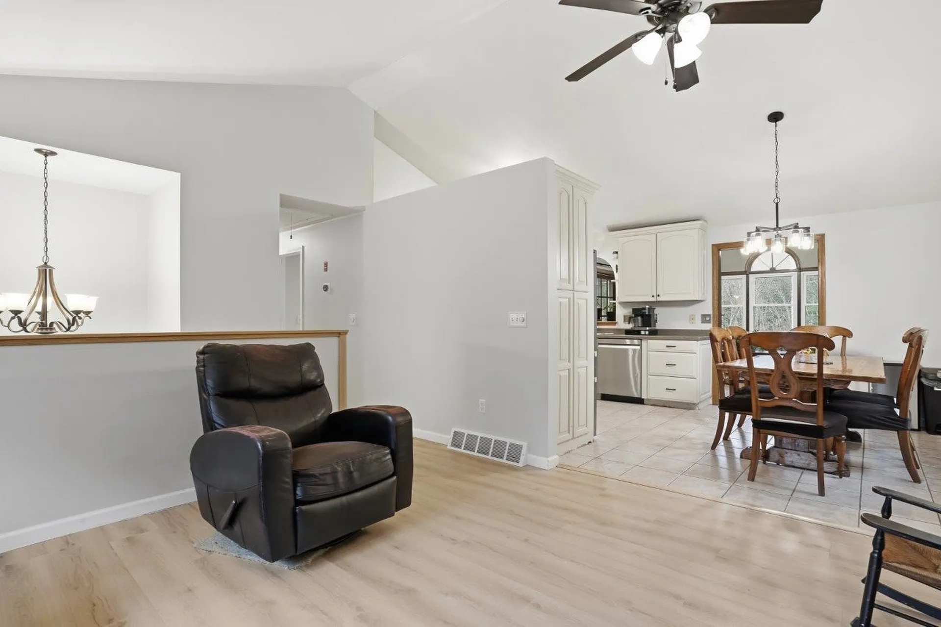 21 W Chamberlain Road Merrimack NH 03054