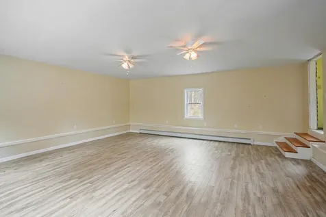 43 Snow Road Goffstown NH 03045