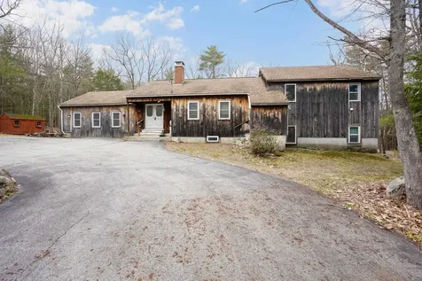 43 Snow Road Goffstown NH 03045
