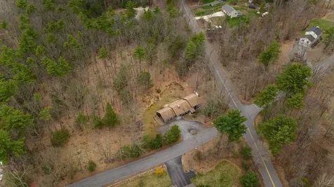 43 Snow Road Goffstown NH 03045