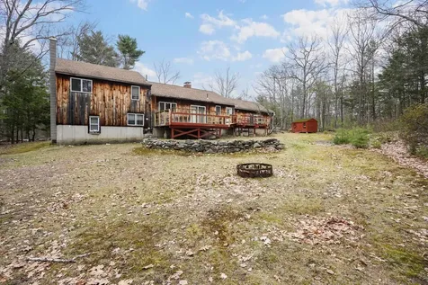 43 Snow Road Goffstown NH 03045
