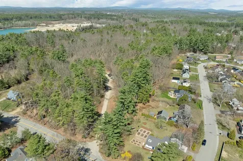 17 Old Stage Road Dover NH 03820