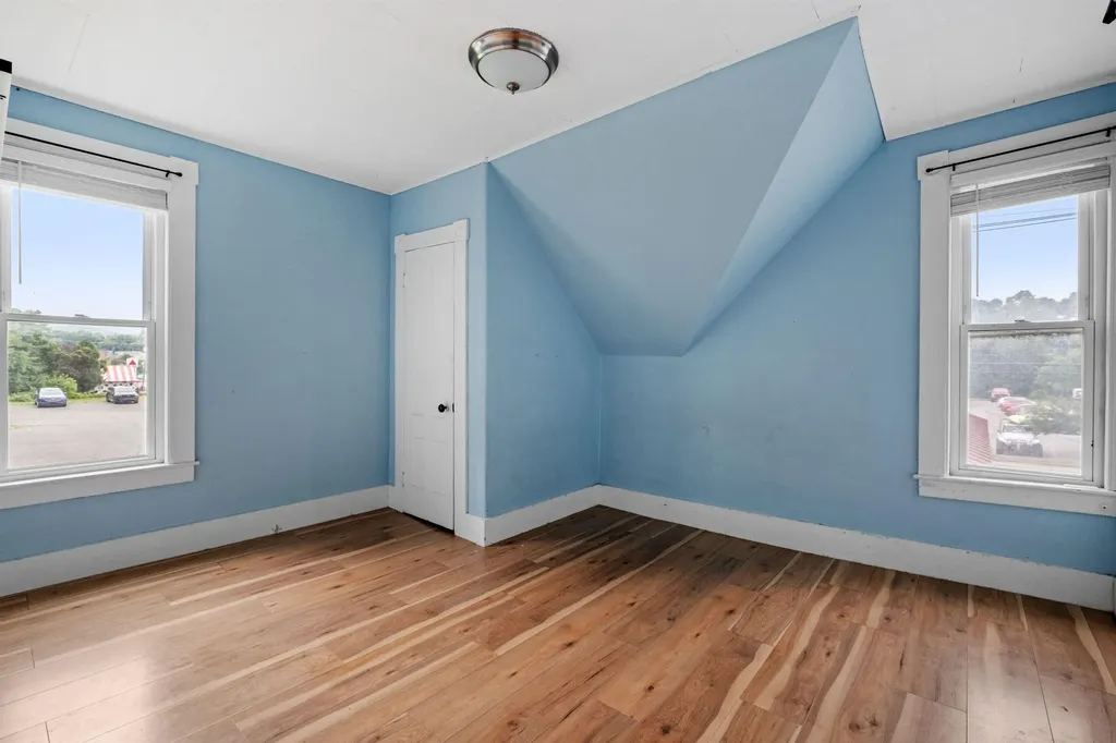 376 Portland Street St. Johnsbury VT 05819