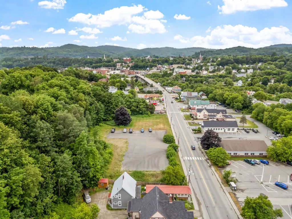 376 Portland Street St. Johnsbury VT 05819