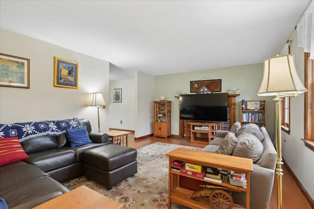 57 Timberline Drive Nashua NH 03062