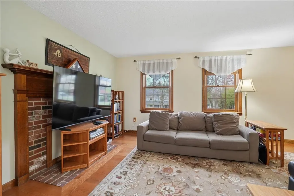 57 Timberline Drive Nashua NH 03062