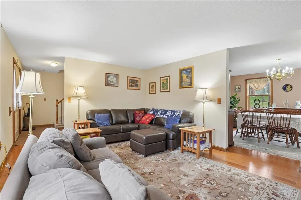 57 Timberline Drive Nashua NH 03062
