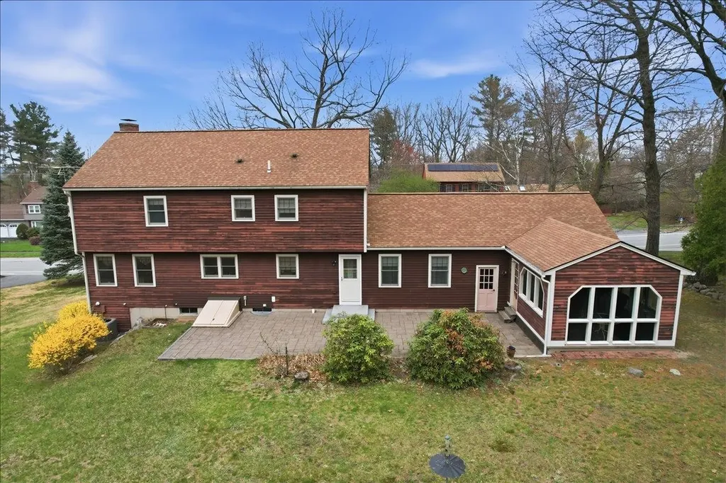 57 Timberline Drive Nashua NH 03062