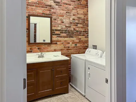 90 High Street Somersworth NH 03878