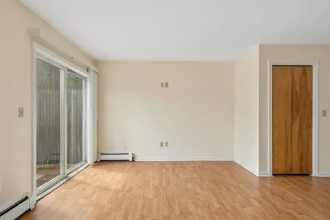 4 Turner Place Enfield NH 03748