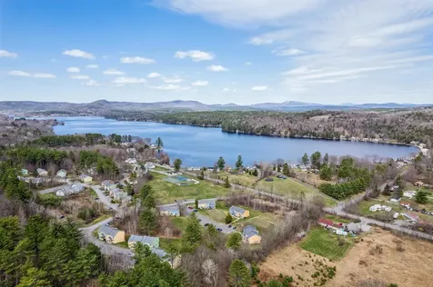 4 Turner Place Enfield NH 03748