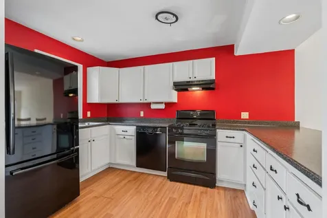 4 Turner Place Enfield NH 03748