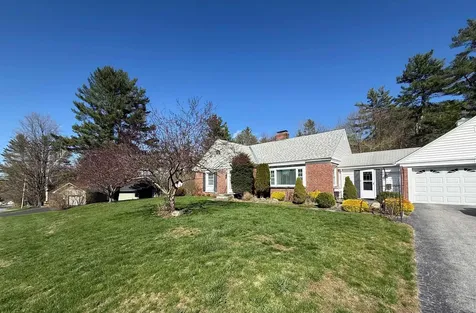 48 Whitcomb Lane Claremont NH 03743