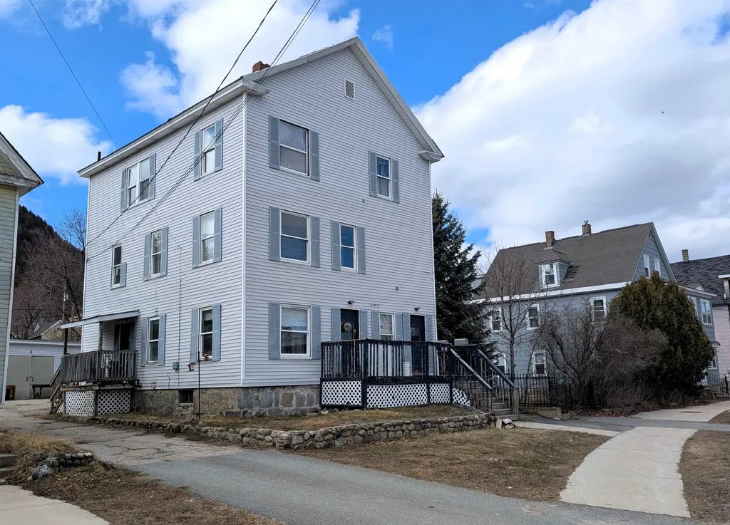 25 Wight Street Berlin NH 03570