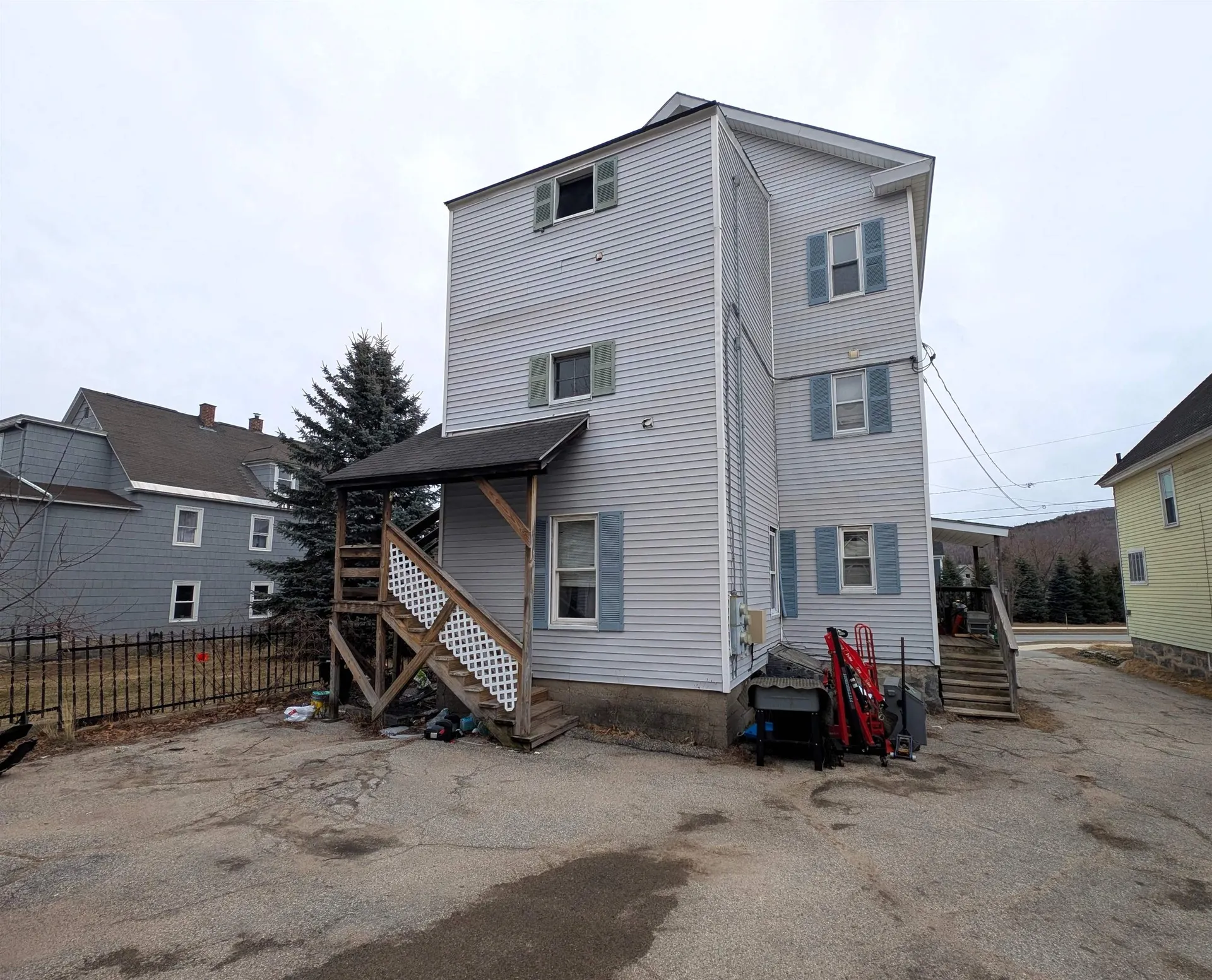 25 Wight Street Berlin NH 03570