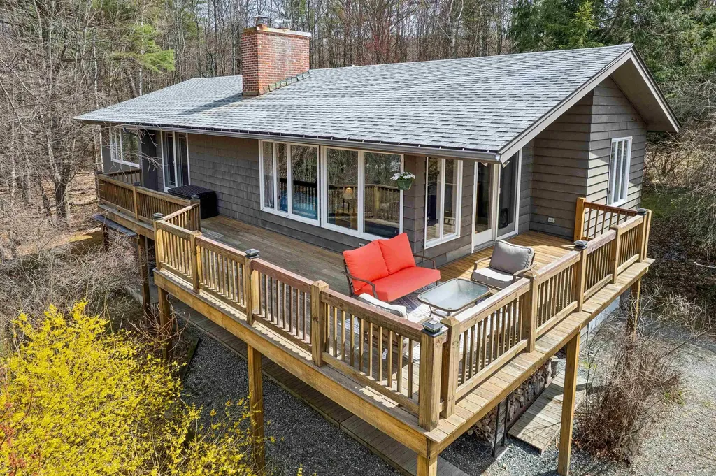 48 Westview Lane Lebanon NH 03766