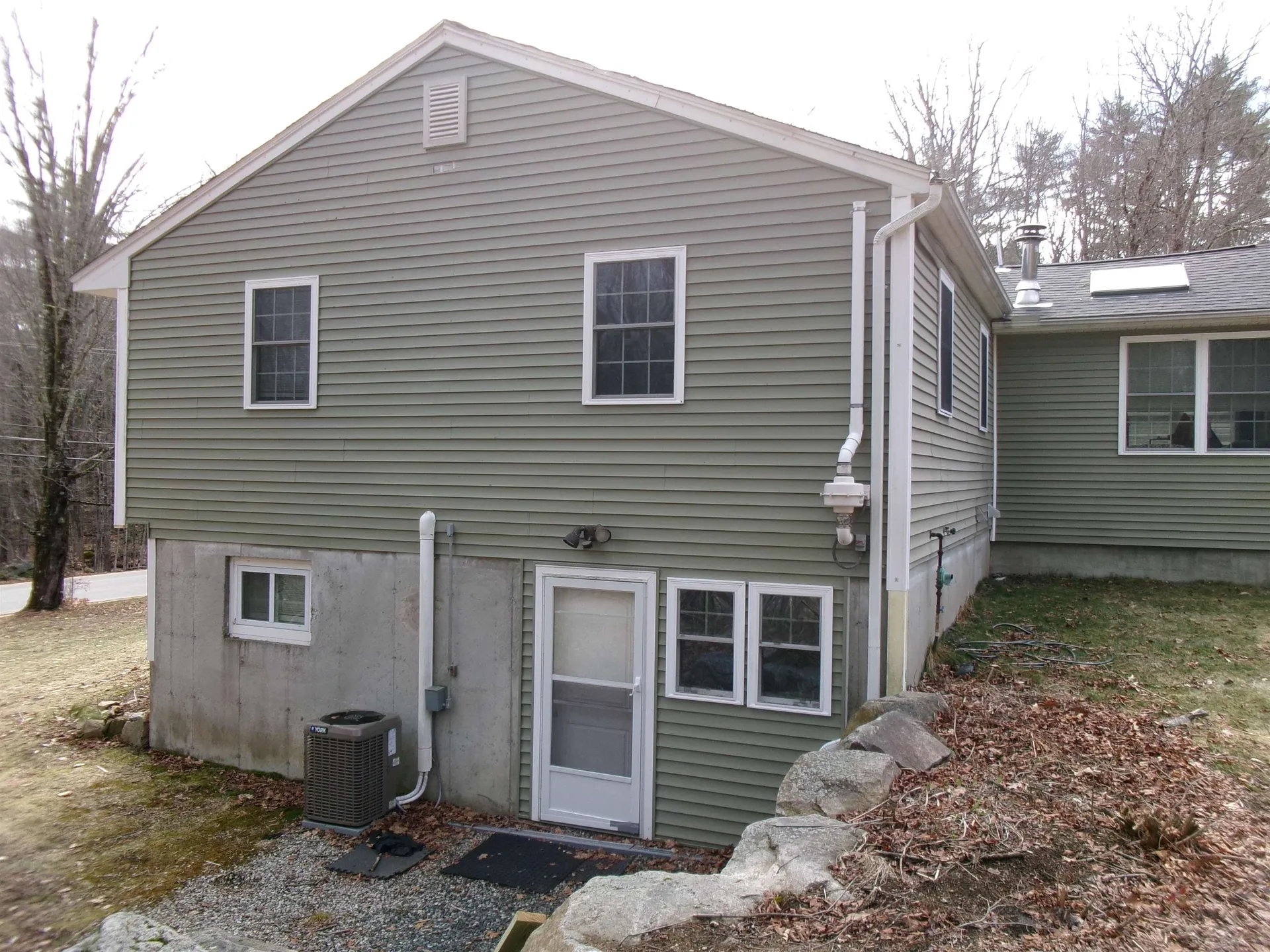 47 King Road Chichester NH 03258