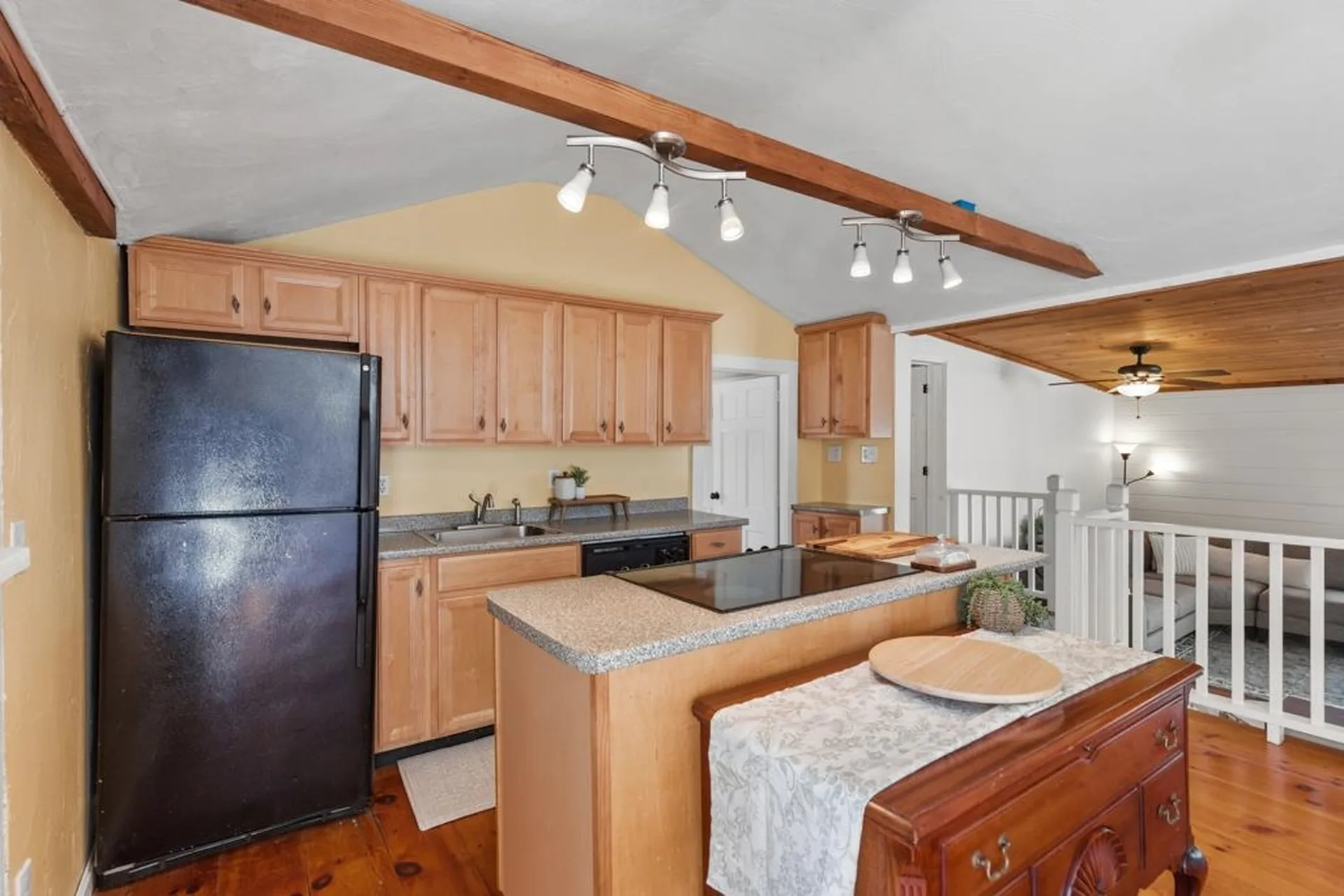 120 Pond Street Newton NH 03858