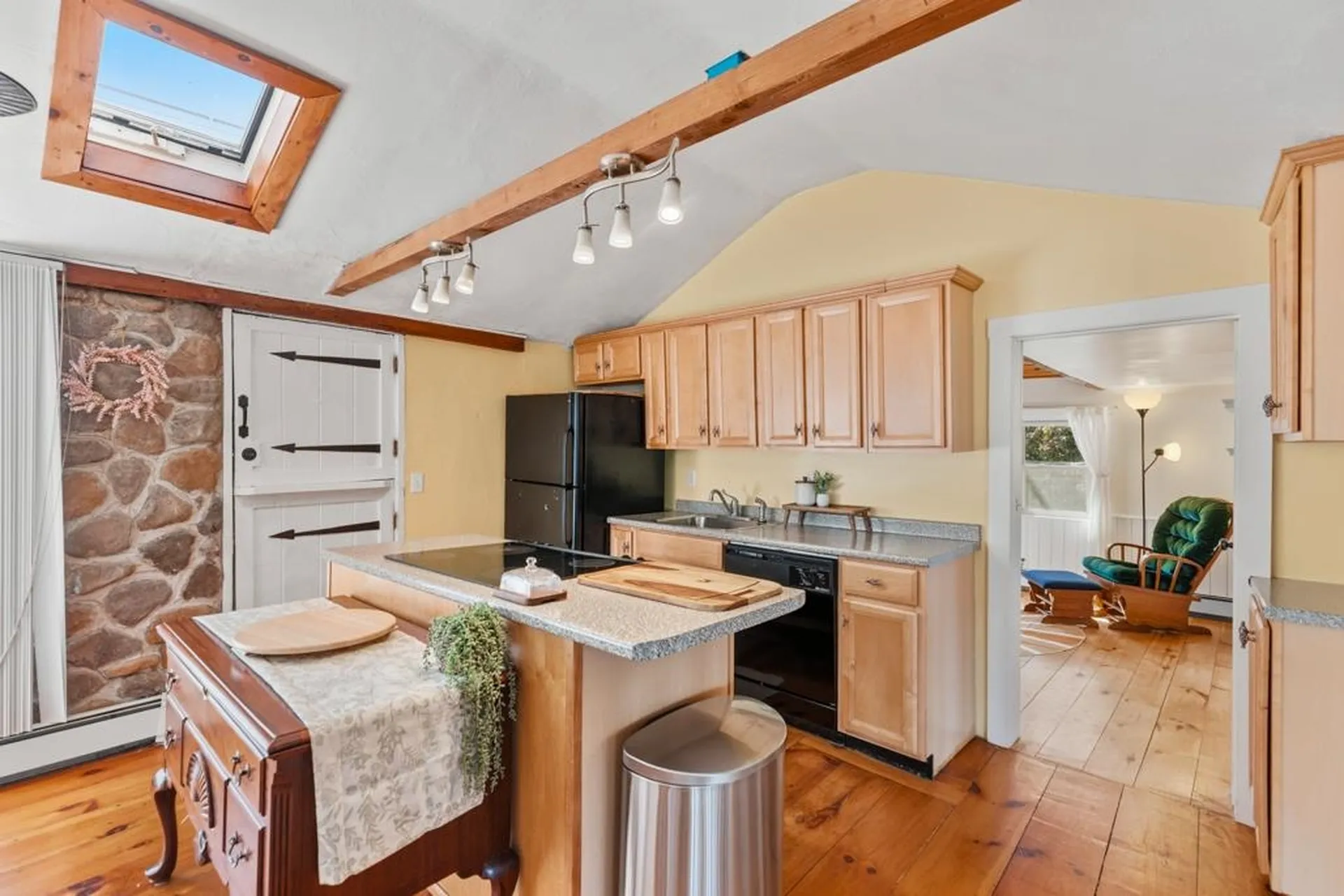 120 Pond Street Newton NH 03858
