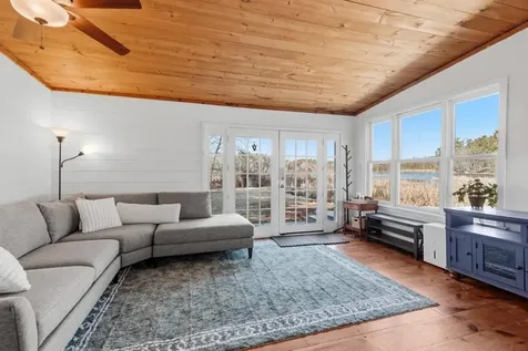 120 Pond Street Newton NH 03858