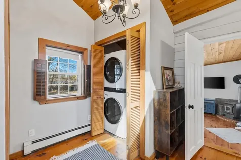 120 Pond Street Newton NH 03858