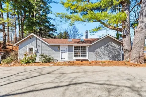 120 Pond Street Newton NH 03858